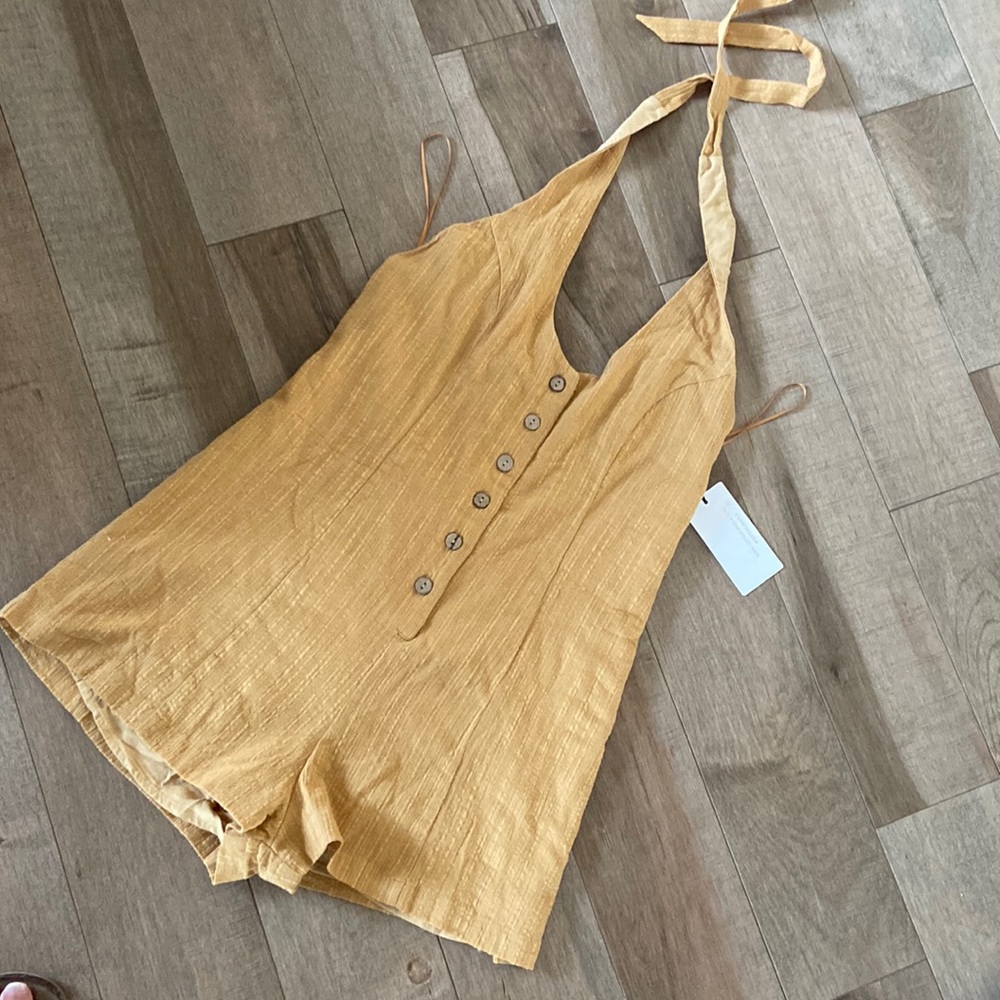 NWT cotton candy neutral romper halter, size L 100% cotton